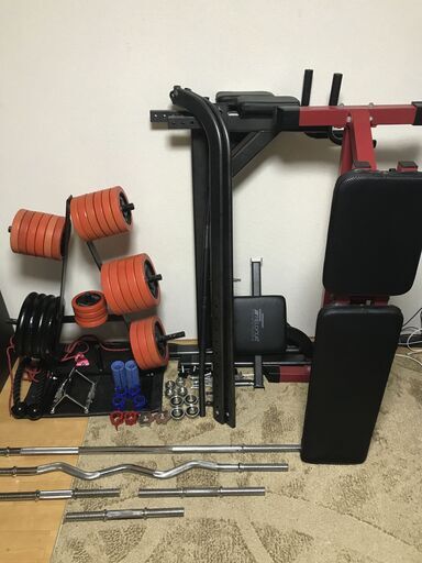 筋トレグッズすべて譲ります！（プレート115kg、可動ベンチ、懸垂機、ダンベル、バーベル、アタッチメントなど）
