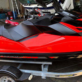 シードゥー RXP300RS、マリンジェット、水上スキー