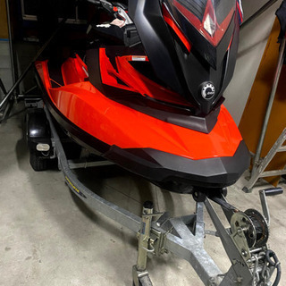 シードゥー RXP300RS、マリンジェット、水上スキー