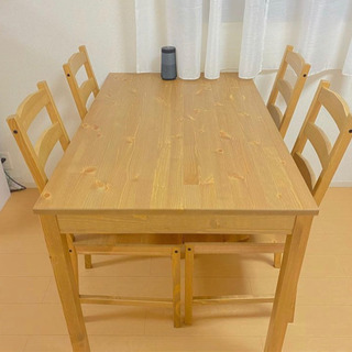 【ネット決済】IKEAダイニングテーブル椅子4脚付き
