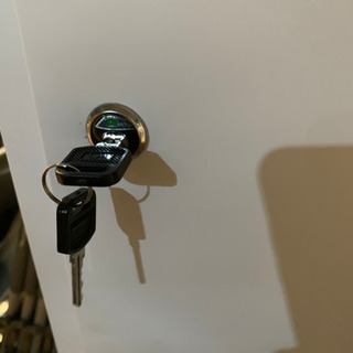 ☆中古品　8人用ロッカー　鍵付き　900x520x1800mm☆