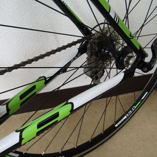 キャノンデール キャド8　2016 　CANNONDALE CAAD8 　アルミロードバイク
