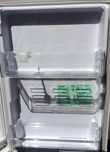 RKGRE-597】特価！三菱/146L 2ドア冷凍冷蔵庫/MR-P15ED-KW/中古品/2018  