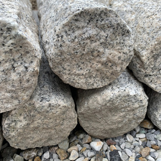 ⭐︎ラスト16本⭐︎御影石　縁石　石　岩　庭石