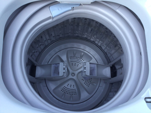 中古　2016年製　洗濯機　4.2kg　幅51.2　　奥行48.2　　高さ87.8　 （ｃｍ）　全自動洗濯機