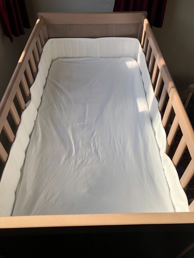 IKEA ベビーベッド スンドヴィーク ほぼ未使用