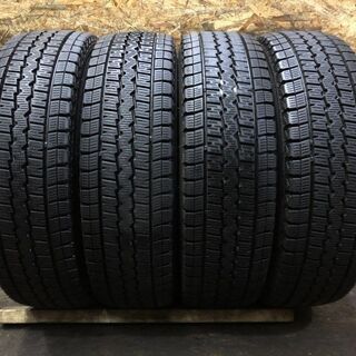 ハイエース等 超バリ溝 195/80R15 LT ダンロップ スタッドレスタイヤ 4