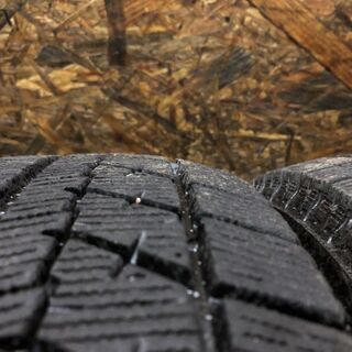 BS BLIZZAK VRX 175/65R15 15インチ スタッドレス 4本 2016年製 キューブ ポルテ スペイド カローラフィールダー等 (TC321) クレジットカード QR決済可能 − 北海道