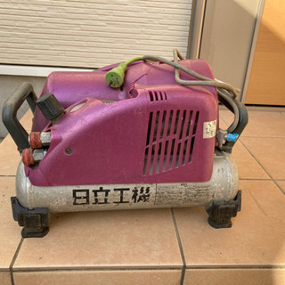 大工道具　コンプレッサー、釘打ち