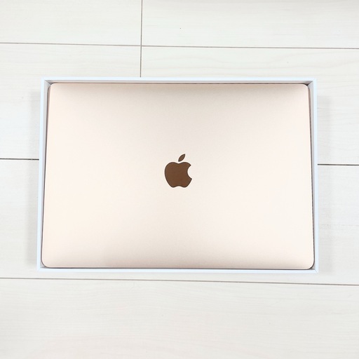 配送可 MacBook Air 13-inch 2020 i3 256GB ゴールド