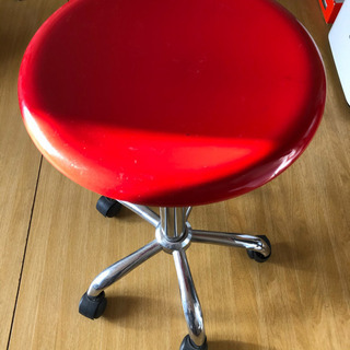 【ネット決済】赤い椅子(決まりました！)