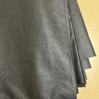 黒い大きい不織布