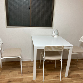 IKEA お得セット 椅子二つとテーブル(三月末限定)