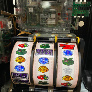 交換可能　城陽より30km圏内配達可能　パチスロ　スロット　大都　ＨＥＹ！鏡　コイン不要機　無段階ボリューム付き　美品