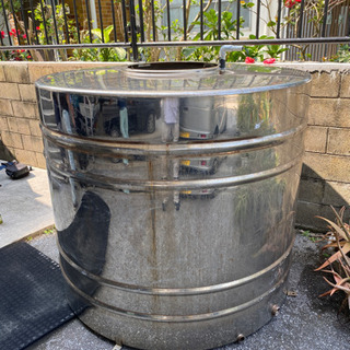 中古ステンレスタンク2t(直径1.45