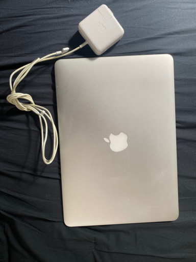 Mac book Air (13-inch 2015年製) 充電器・外付けCD/DVDドライブ付