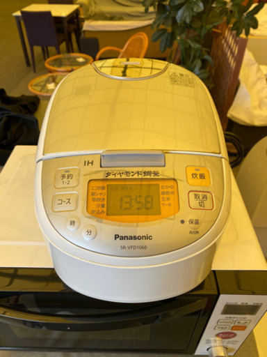 ◎HE-234⭐️説明文必読‼️Panasonic5.5合炊き　炊飯器