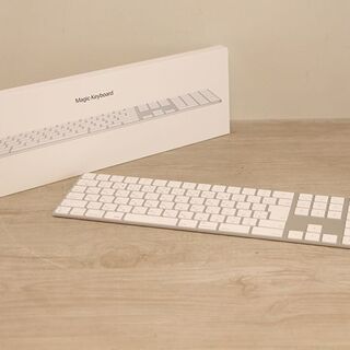 Apple Magic Keyboard with Numeri...