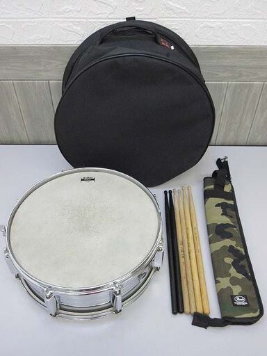 ss0597　中古　ヤマハ　スネアドラム　SD-350M　シルバー 　YAMAHA　メタルシェル　入門　練習　打楽器