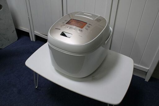 R2427) TOSHIBA 中古 東芝 真空IH ジャー 炊飯器 RC-18VRJ 2015年製! 炊飯器 店頭取引大歓迎♪