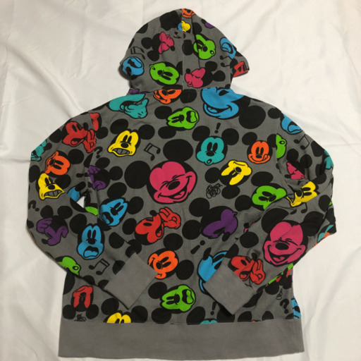 ディズニー ミッキーパーカー メンズ Ll リサクラ 唐津のパーカー メンズ の中古 古着あげます 譲ります ジモティーで不用品の処分