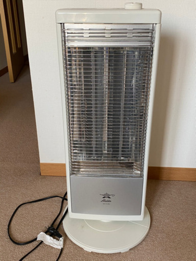 【値下げ】アラジン AEH-G105N-W 電気ストーブ [グラファイトヒーター /首振り機能]