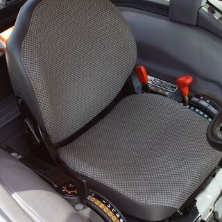 【SOLD OUT】クボタ トラクター KL27 27馬力 キャビン エアコン パワステ 自動水平 Uシフト オートヒッチ【清掃・整備済】【農機具でっく】【福岡】【トラクター】