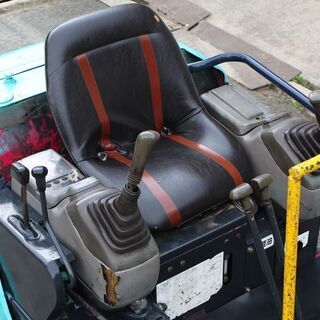 SOLD OUT】日立 ミニユンボ EX12 馬力 1.2tクラス 15馬力 油圧ショベル 
