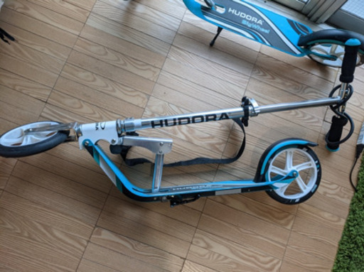 折りたたみ式スクーター（2台あり）6,000円（2台なら10,000円）