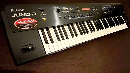 Roland JUNO-D Limited Edition 純正ケース付き 美品 pn-jambi.go.id