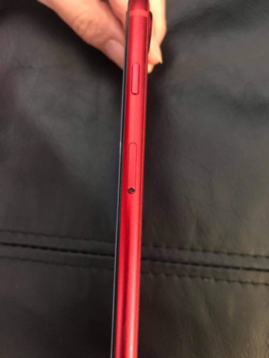 iPhone 8plus  red simフリー　お値下げしました！　決まりましたお返事待ちです。 iPhone 8plus red simフリー お値下げしました！ 決まりましたお返事