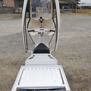 ホンダのジャイロup  屋根付き。綺麗な車体でミニカーやカスタム、町乗りにいかがですか。
