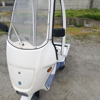 ホンダのジャイロup  屋根付き。綺麗な車体でミニカーやカスタム、町乗りにいかがですか。