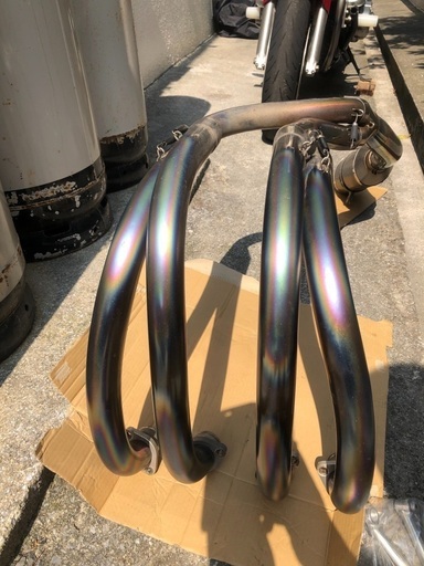 ①CB1300 (SC54) 美品マフラー売ります