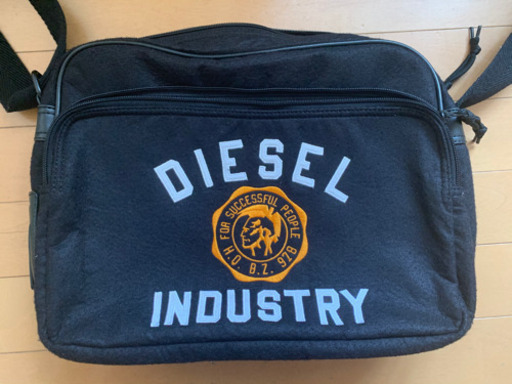 【激レア】DIESEL ショルダーバッグ　メンズ　レディース