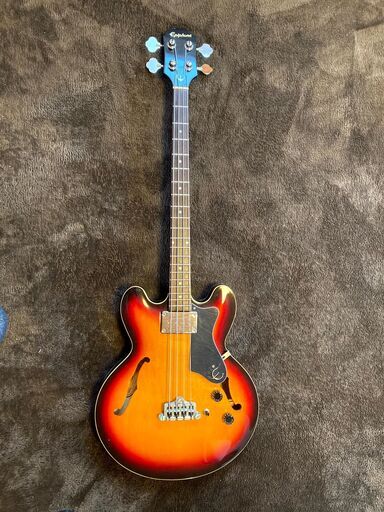 Epiphone / エピフォン　エレキベース　ケース・チューナー付属