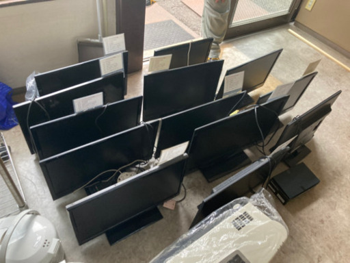 廃業のため激安で販売します。【お値打ち品‼】JMR0384)TOSHIBA/東芝 2ドア冷蔵庫 GR-M15BS(K) 2018年製 157L 中古品・動作OK【取りに来られる方限定】。 廃業のため激安で販売します。SHARP 2018年 271L冷蔵庫。