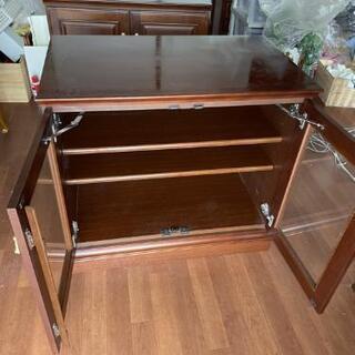 マルニ ローボード二点