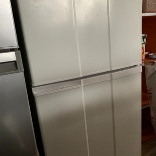 2011年式小型冷蔵庫