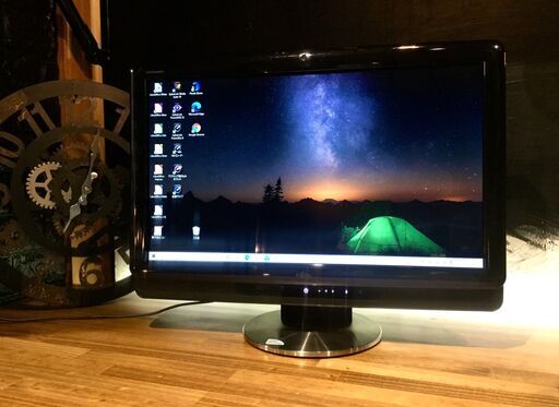 店頭にて売約済み。ご覧頂きありがとうございました。【一宮でWindows10搭載機！Webカメラ・マイク搭載 FUJITSU ESPRIMO intel 20インチ 一体型PC】一宮市のパソコン屋 Mr.Carnival（ミスカニ）です！パソコン修理・中古パソコンの販売【クレカ\u0026PayPay 使えます！】店頭在庫PCのご紹介です！受け渡しは店舗にて(^^)/ 【富士通 一体型パソコン デスクトップ RAM4GB/HDD7320GB】