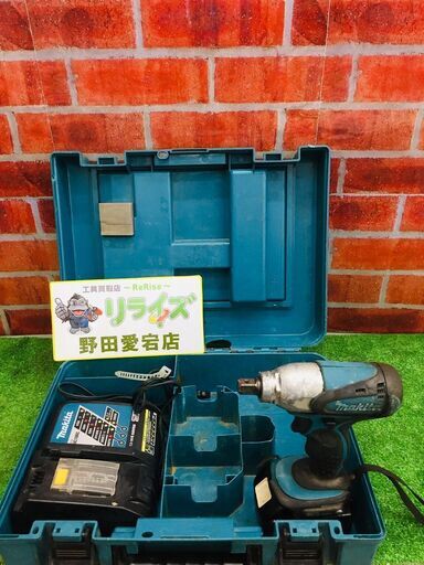 マキタ TW251D インパクトレンチ【リライズ野田愛宕店】【店頭取引限定】【中古】【管理番号：ITXOK1JMY886】