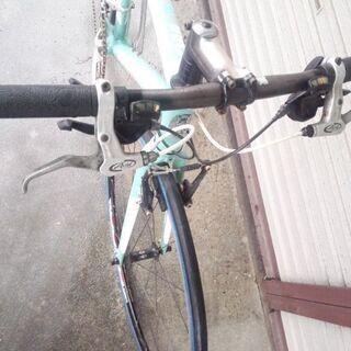 クロスバイク ビアンキ BIANCHI ROMA2 18段変速 ミントブルー 配送無料