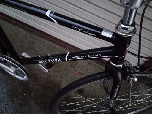 クロスバイク FORTINA 7段変速 ブラック 配送無料