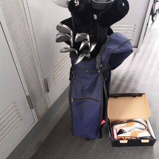 【ネット決済・配送可】ゴルフ　クラブ（レフティ）セット＋バッグ＋...