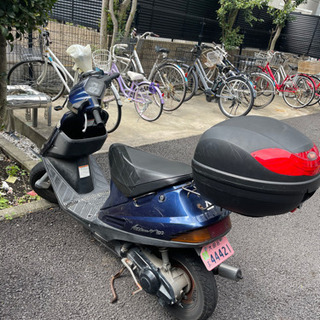 【早い者勝ち♪】v100 リアボックス付き【オマケ多数】