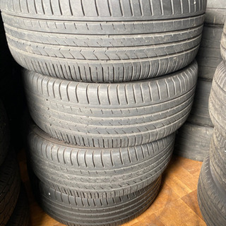 アルミホイール付き❗215/45R17 - 車のパーツ