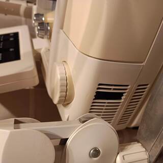 光線治療器 スーパーライザー 東京医研 HA-2200LE 近赤外線 接骨院