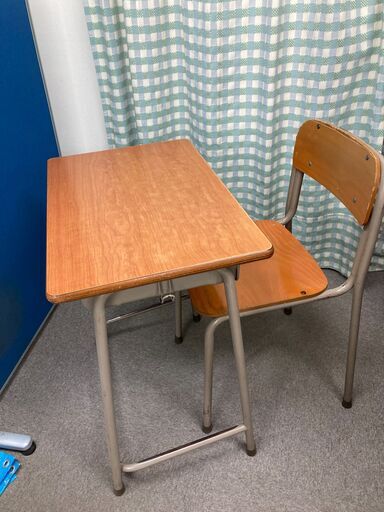 学校の机と椅子セット「００５番」値下げしました！ www