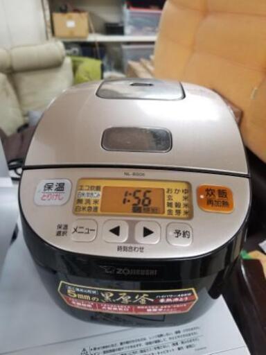 【3/23確約済み】ZOJIRUSHI　炊飯器‼️　３号薪