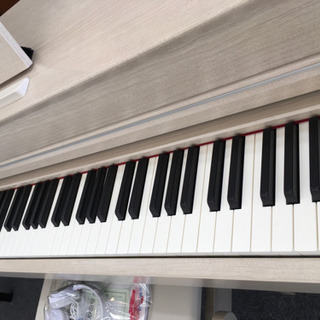 サマーセール！開催！　今だけ表示価格より5000円引き！ 8月7日～8月22日まで★i240 YAMAHA CLP-635WA 2018年製　電子ピアノ　ヤマハ